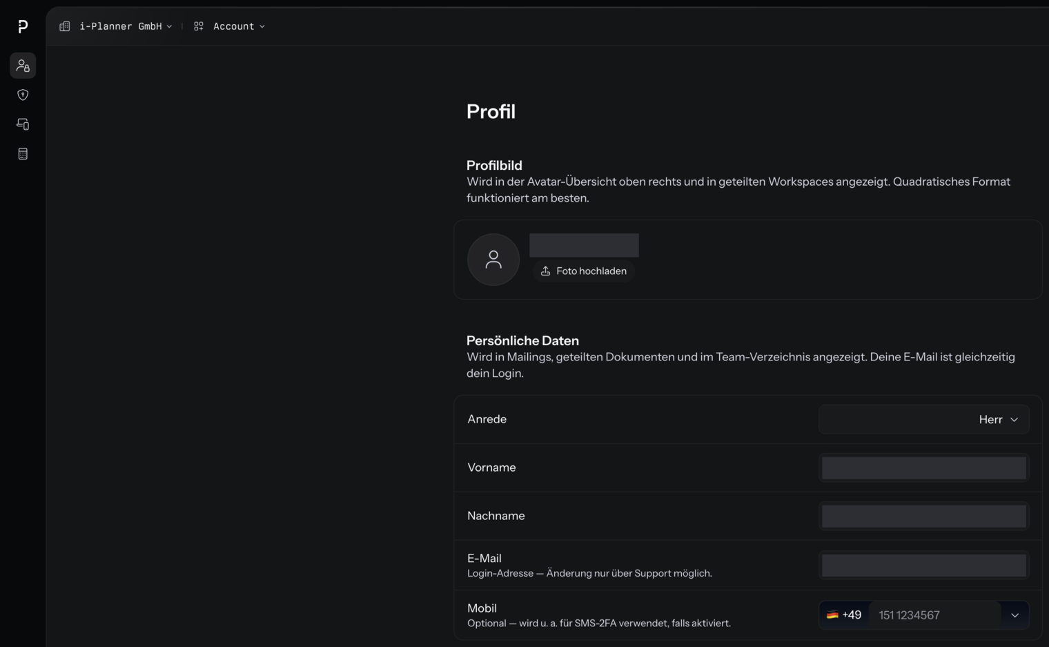 Der Konto-Bereich mit Account als aktuellem Bereich in der Kopfzeile, links die schmale Symbolleiste mit vier Symbolen, rechts die Seite Profil mit Profilbild und Persönliche Daten