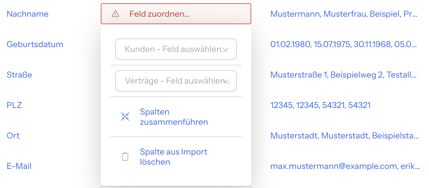 Geöffnetes Menü bei der Spalte Nachname mit den Auswahlfeldern Kunden - Feld auswählen... und Verträge - Feld auswählen... sowie den Einträgen Spalten zusammenführen und Spalte aus Import löschen