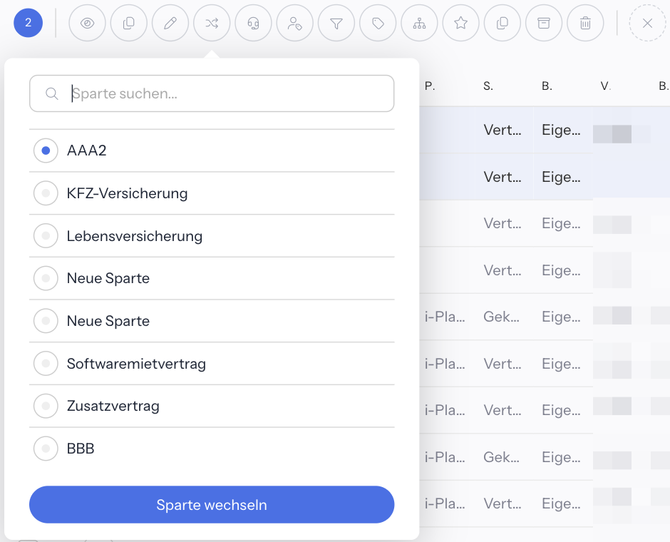 Vertragsliste mit zwei markierten Zeilen und geöffneter Ebene Sparte wechseln: oben das Suchfeld Sparte suchen..., darunter eine Auswahl von Sparten mit Optionsfeldern und unten der Knopf Sparte wechseln; Vertragsnummern unkenntlich