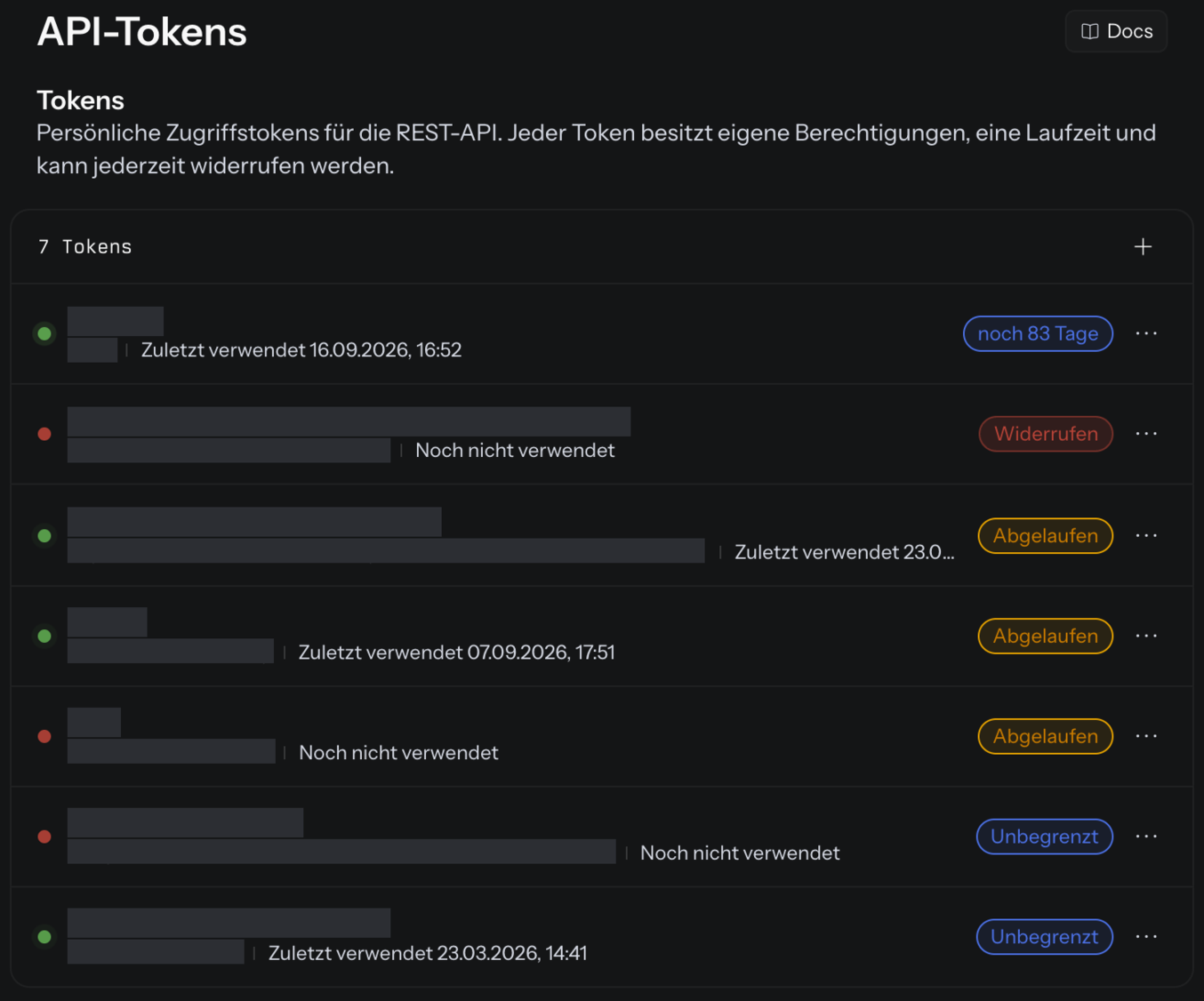 Die Seite API-Tokens mit der Zeile 7 Tokens und dem Plus-Knopf und Tokens mit den Kennzeichen noch 83 Tage, Widerrufen, Abgelaufen und Unbegrenzt