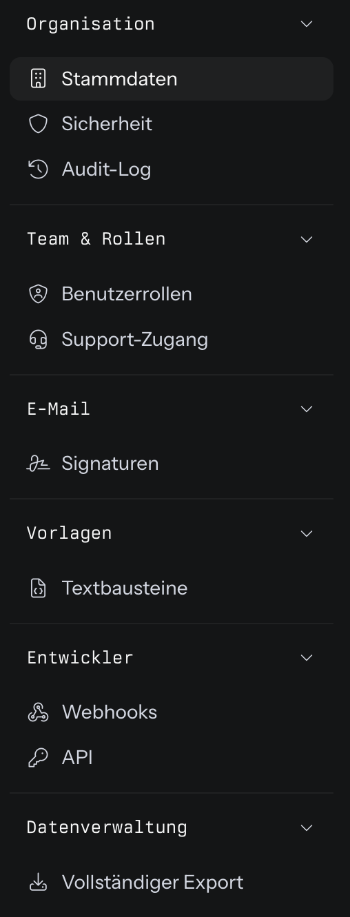 Die Liste der Einstellungsseiten mit den Gruppen Organisation, Team & Rollen, E-Mail, Vorlagen, Entwickler und Datenverwaltung und der ausgewählten Seite Stammdaten